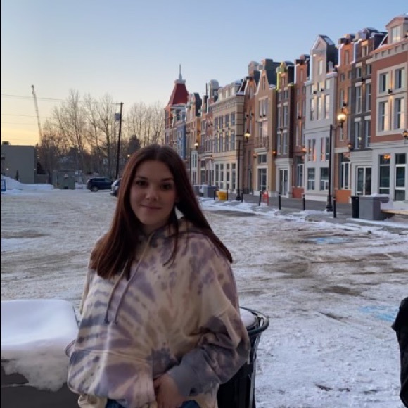 Meet your Posher, Kady - Picture 1 of 1